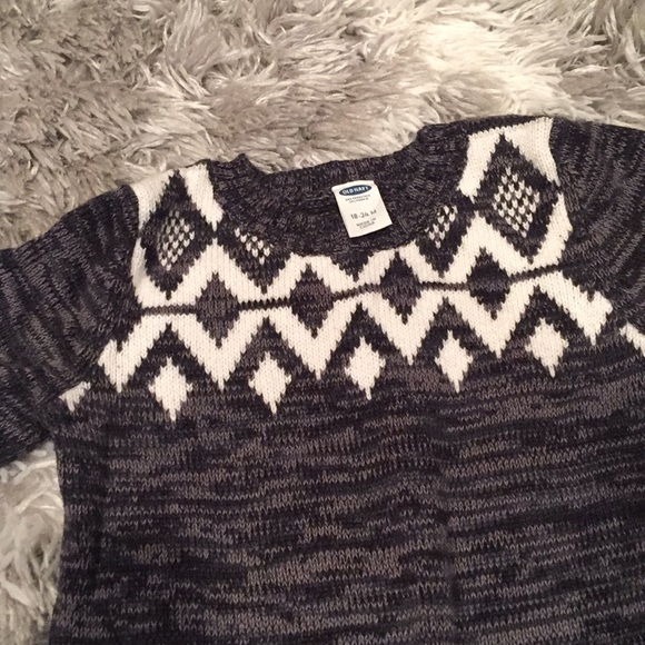 Super cuter Old Navy sweater onsie 18-24 months - Picture 3 of 5